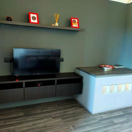 Appartement En Duplex Au 3Ieme Etage Sans Ascenseur Hyeres Exterior photo